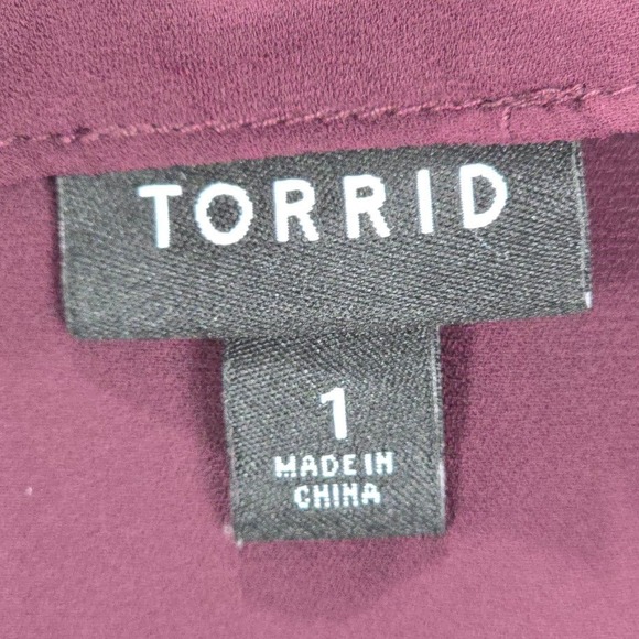 Torrid Georgette Tunic Wrap Blouse 1 Maroon Purple Ruffle Tiered Office Career - Picture 2 of 12